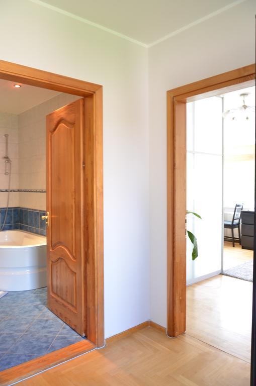 Apartments With Outdoor Spa Jacuzzi And Sauna Vilnius Exterior photo